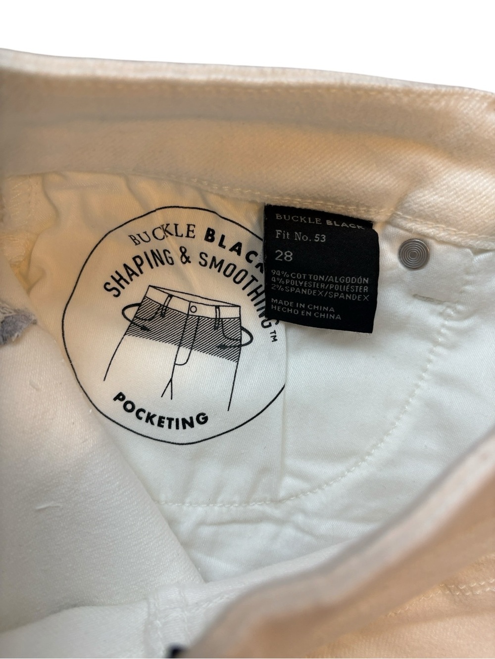 Buckle Black White Denim Shorts Fit 53 Fray Edge Stretch White Size 28 - Picture 3 of 4